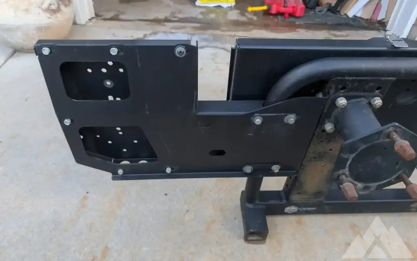RIG'd UltraSwing -Hitch mount swing out spare tire — used tire carriers & swing outs for sale (photo 5) — photo 5