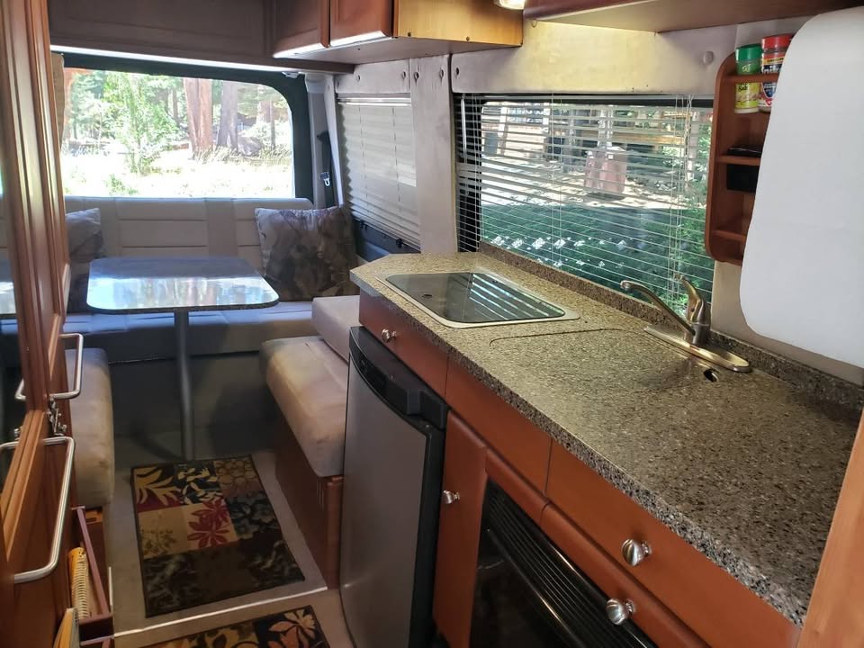2011 Mercedes Sprinter Roadtrek RS Adventurous in Tahoe Vista, CA (photo 5) — photo 5