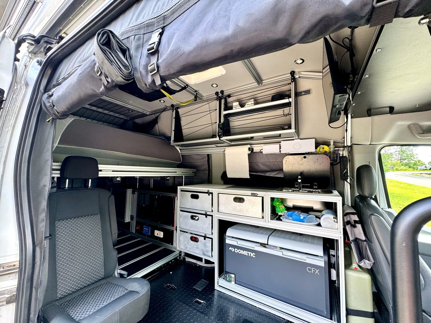 VanDoit LIV — Off-Grid Camper Van — photo 5