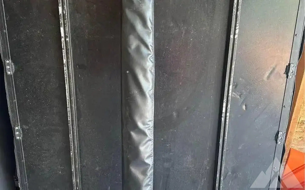 Roam Adventure 5 ft Rooftop Awning — used camp awnings for sale (photo 2) — photo 2