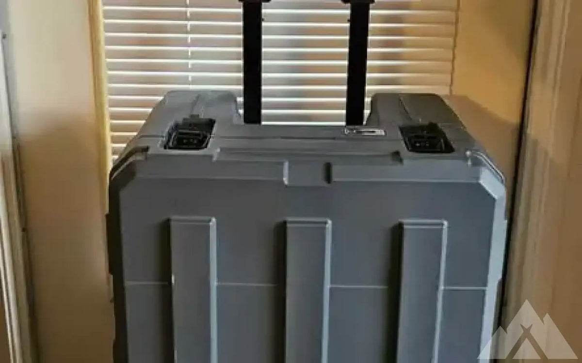 Roam Adventure 80L rolling hard case — used cases & cargo boxes for sale (photo 5) — photo 5