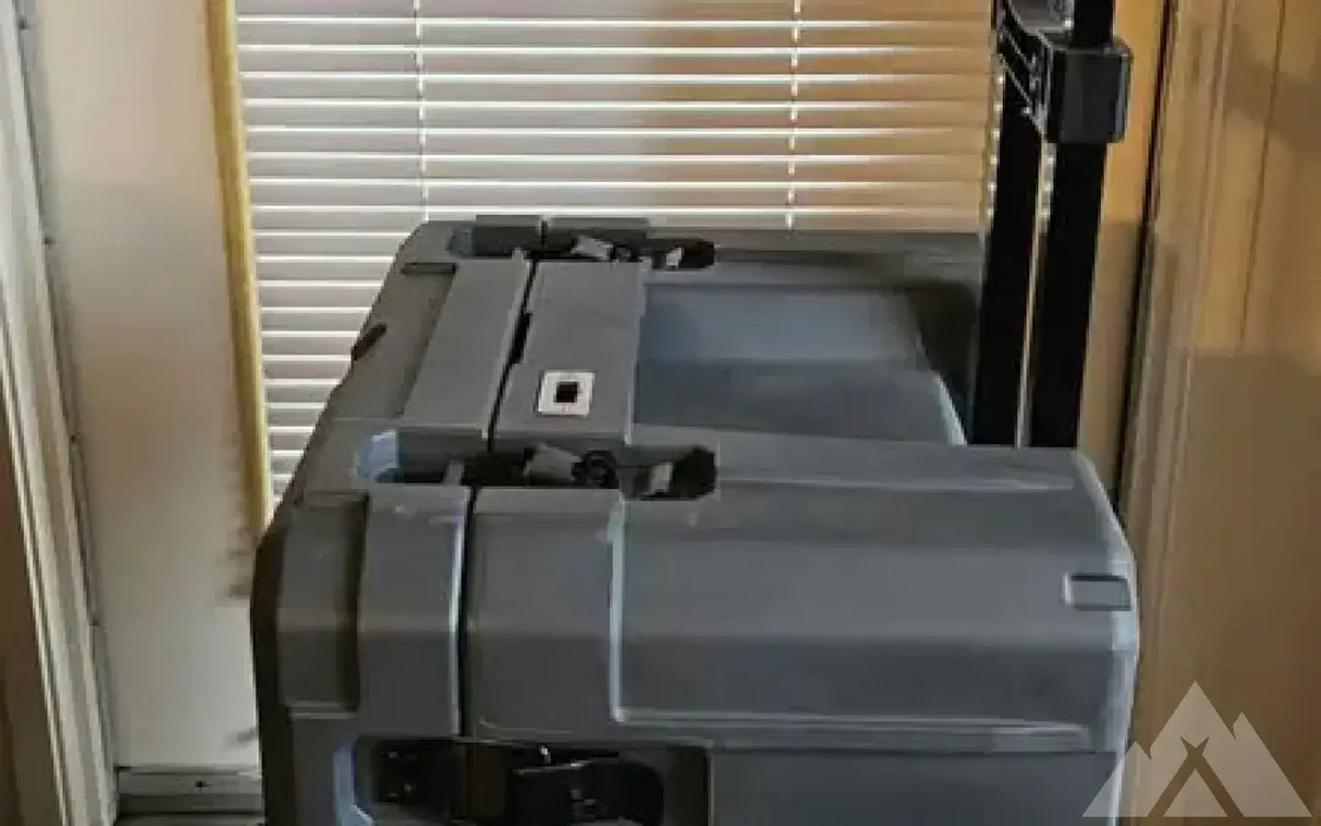 Roam Adventure 80L rolling hard case — used cases & cargo boxes for sale (photo 6) — photo 6