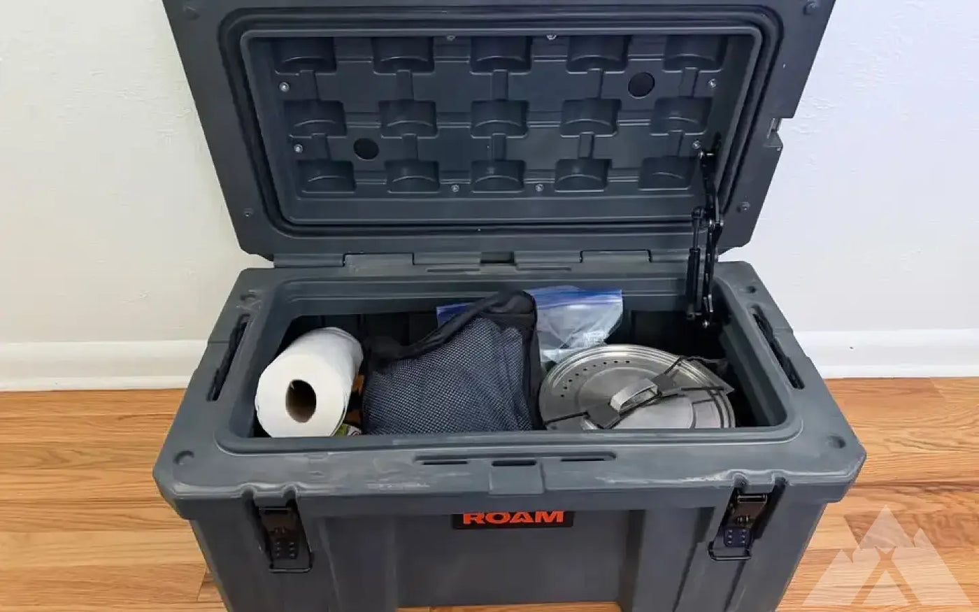 Roam Adventure Co 82L Rugged Case — used gear for sale (photo 2) — photo 2