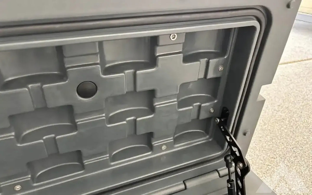ROAM Adventure Co 95L Hard Case — used cases & cargo boxes for sale (photo 5) — photo 5