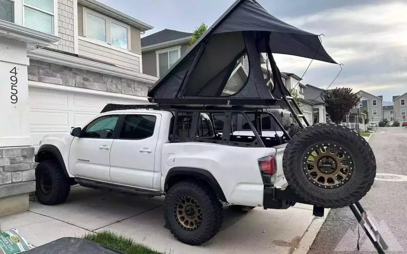 Roof Top Tent — used rooftop tents for sale (photo 2)