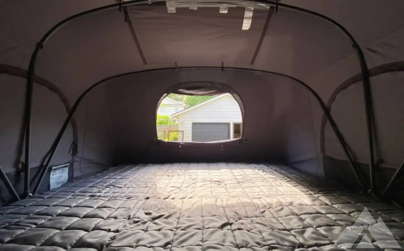 Rooftop tent with crossbars on top - iKamper X-Cov — used rooftop tents for sale (photo 5) — photo 5