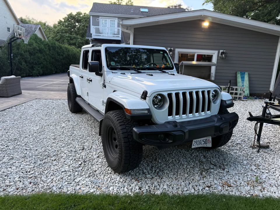 2021 Jeep Gladiator Overland in Countryside, IL (photo 4) — photo 4