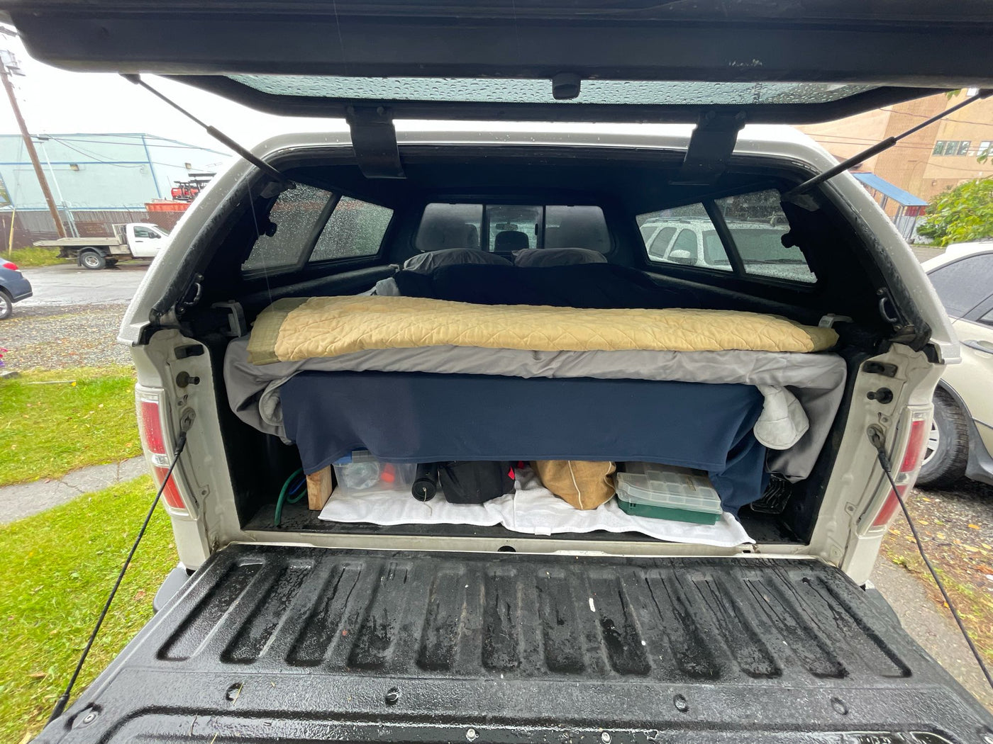 and rainy conditions outside.|Spacious Ford truck interior — photo 9
