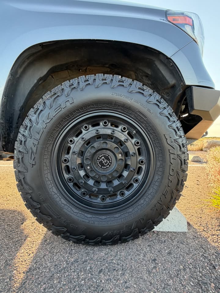 2020 Toyota Tundra · Limited Pickup 4D 5 1/2 ft in Littleton, CO (photo 9) — photo 9