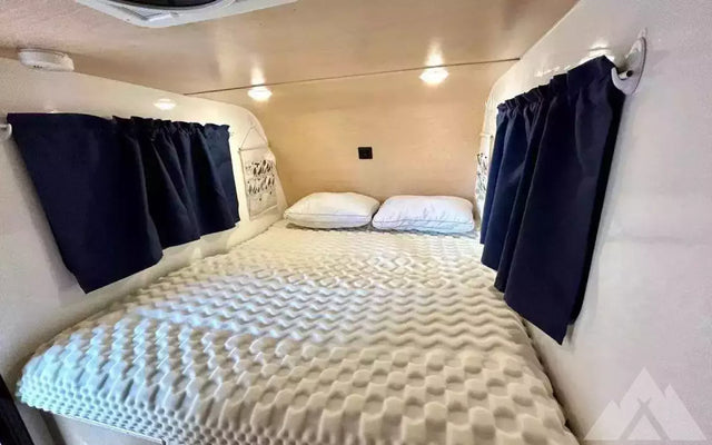 Rustic Trail Kodiak Camper Trailer — photo 3