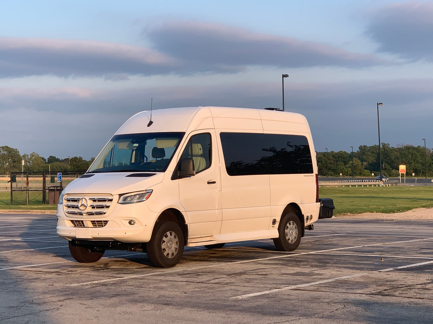 2020 ultimate toys 4x4 Sprinter 144