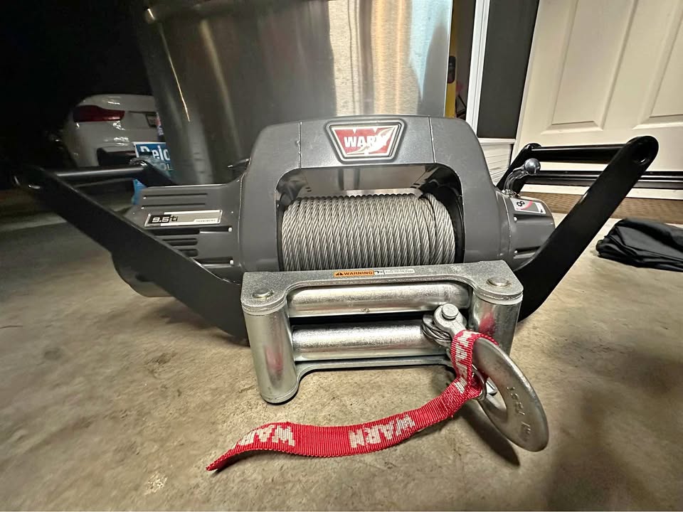 9500I warn multi mount winch in Petaluma, CA (photo 1) — photo 1