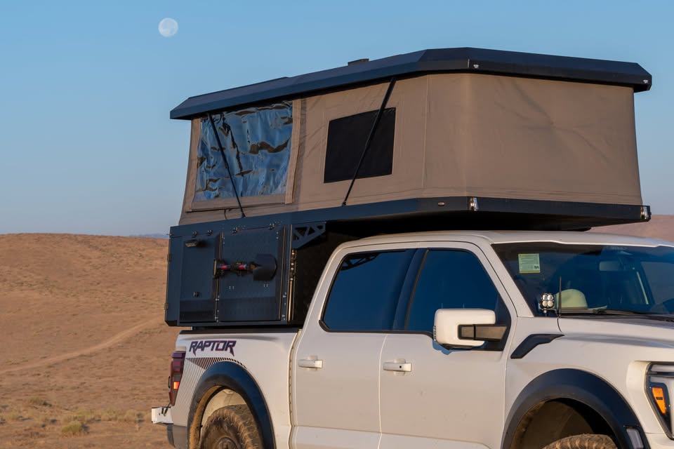 Slide in Truck Camper Pop-up 2025 in Montebello, CA (photo 4) — photo 4