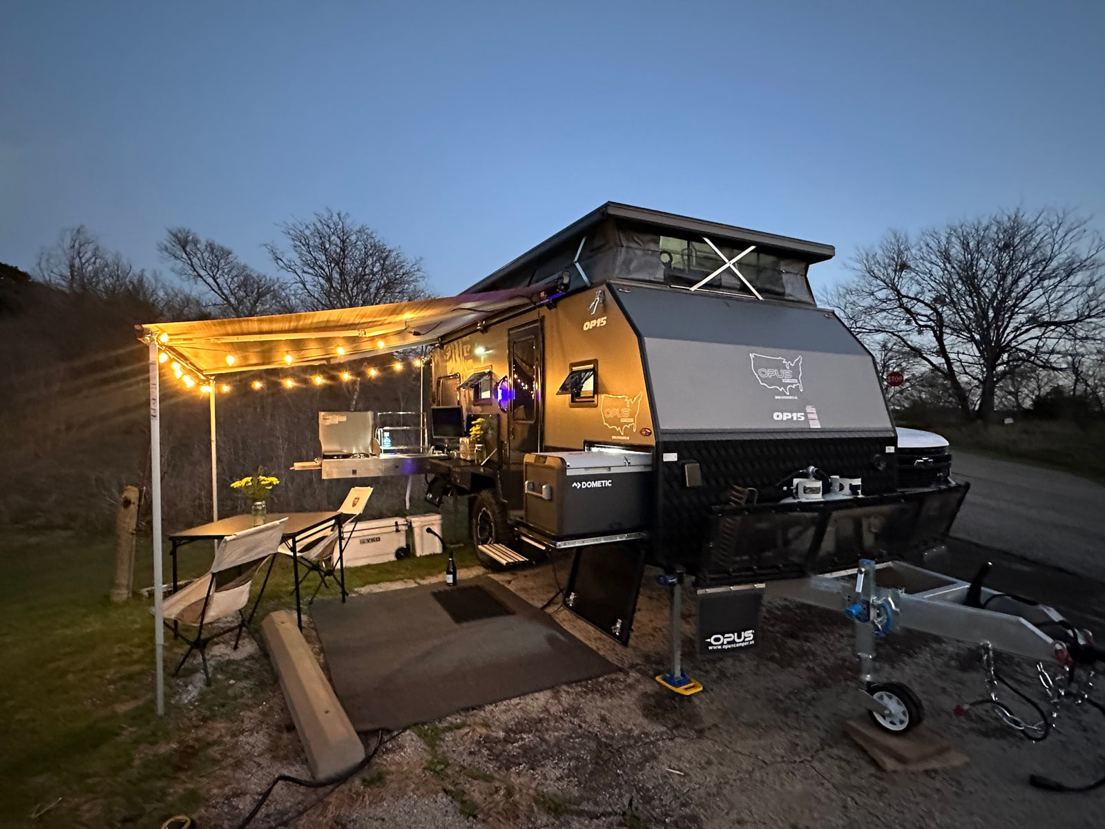 outdoor kitchen