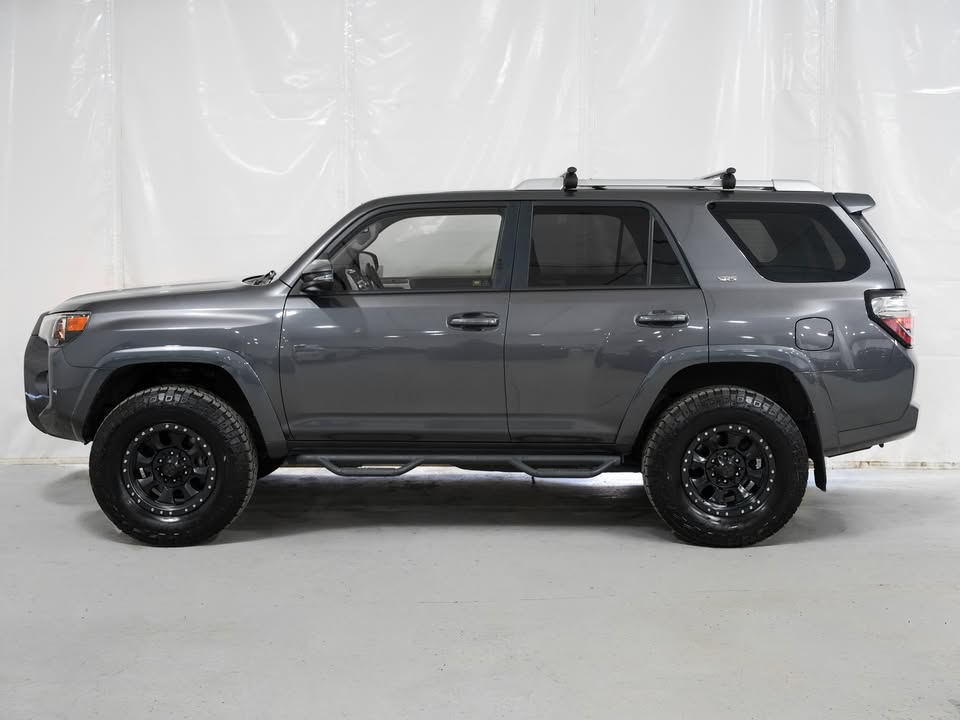 2017 Toyota 4Runner SR5 Premium in Portland, OR (photo 2) — photo 2