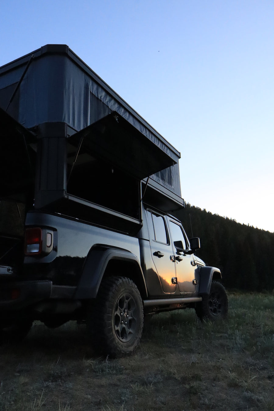 Tune Outdoor M1 on 2023 Jeep Gladiator Willys