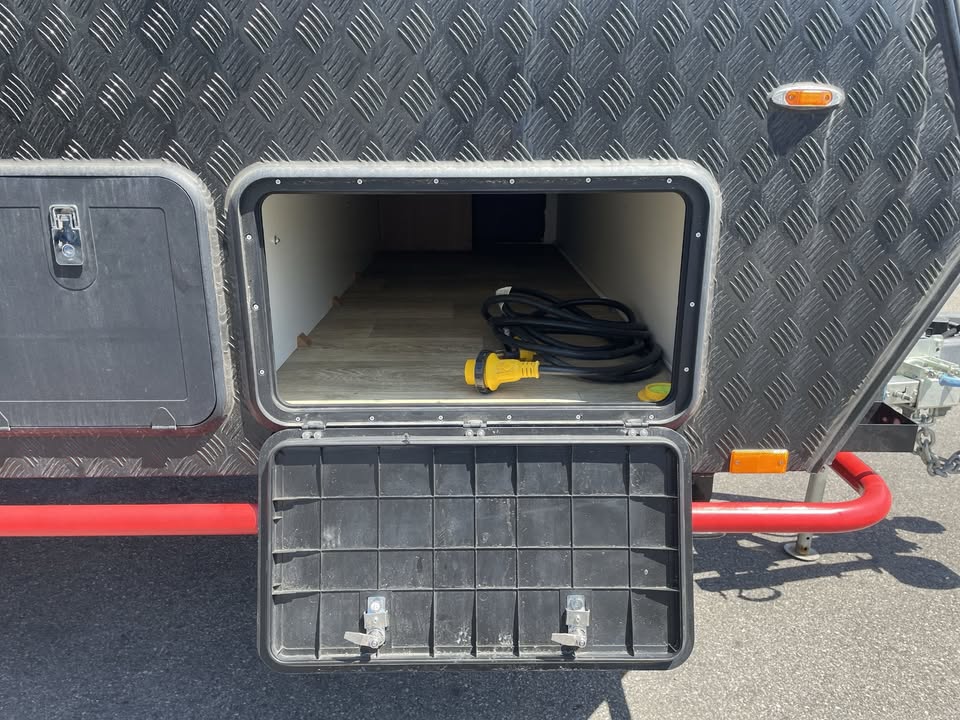 2023 Black Series camper hq21 0 miles in Sandy, UT (photo 10) — photo 10