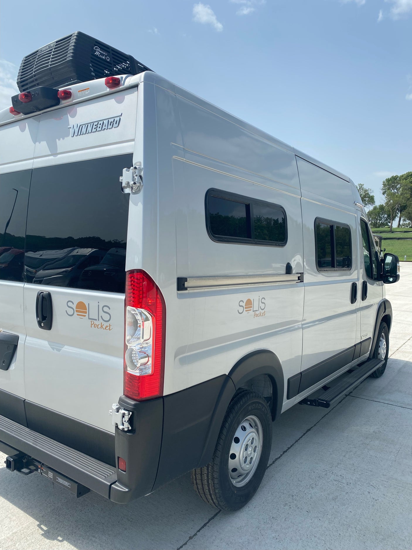 2023 Winnebago pocket Solis