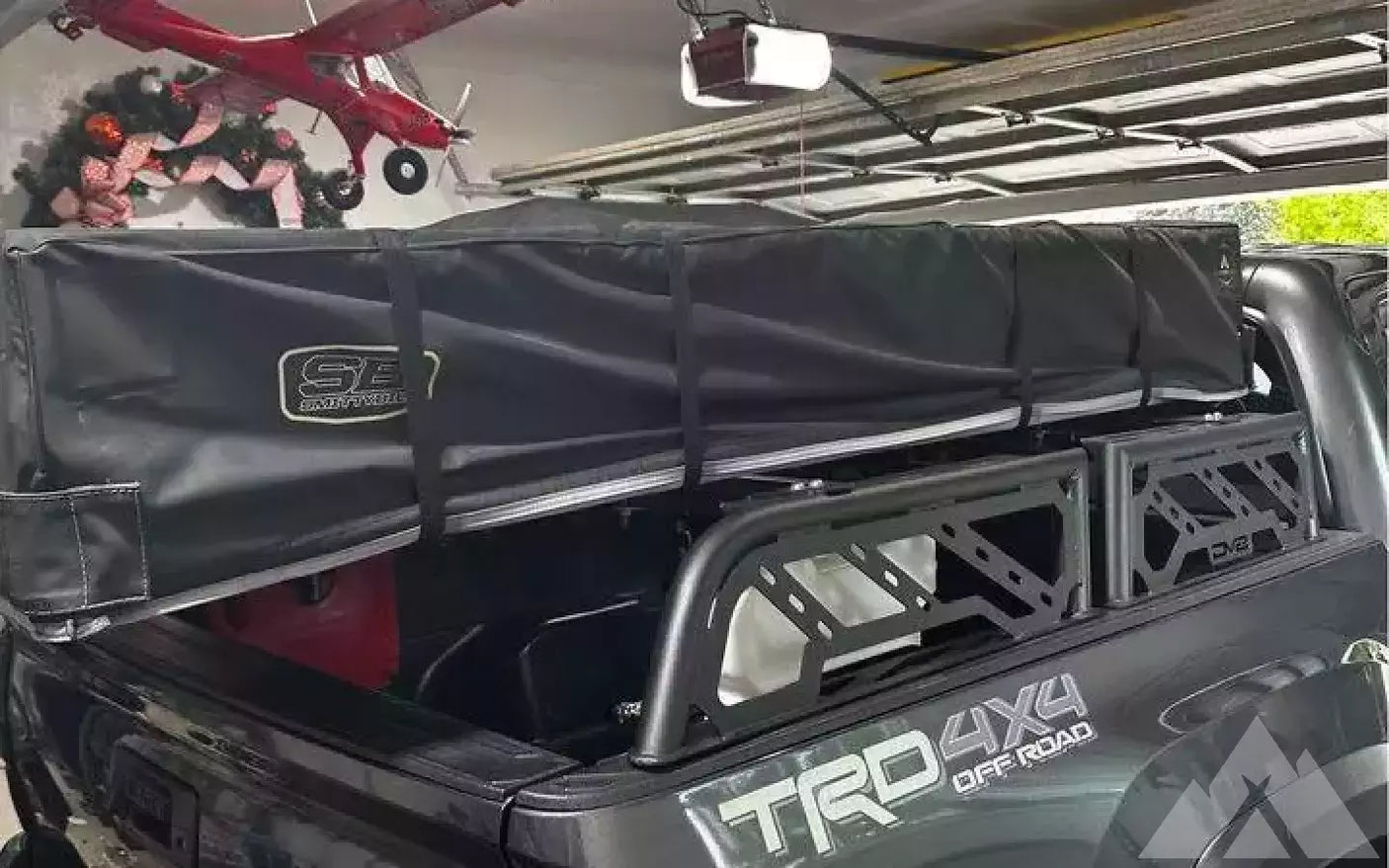 Smittybilt gen 2 xl rooftop tent with dv8 rack — used rooftop tents for sale (photo 4)