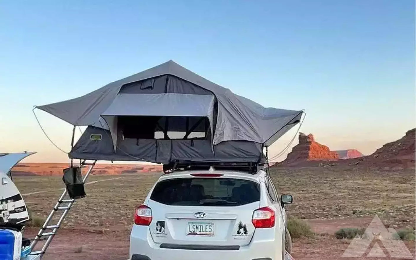 Smittybilt Overlander Gen2 Rooftop Tent — used rooftop tents for sale (photo 8)