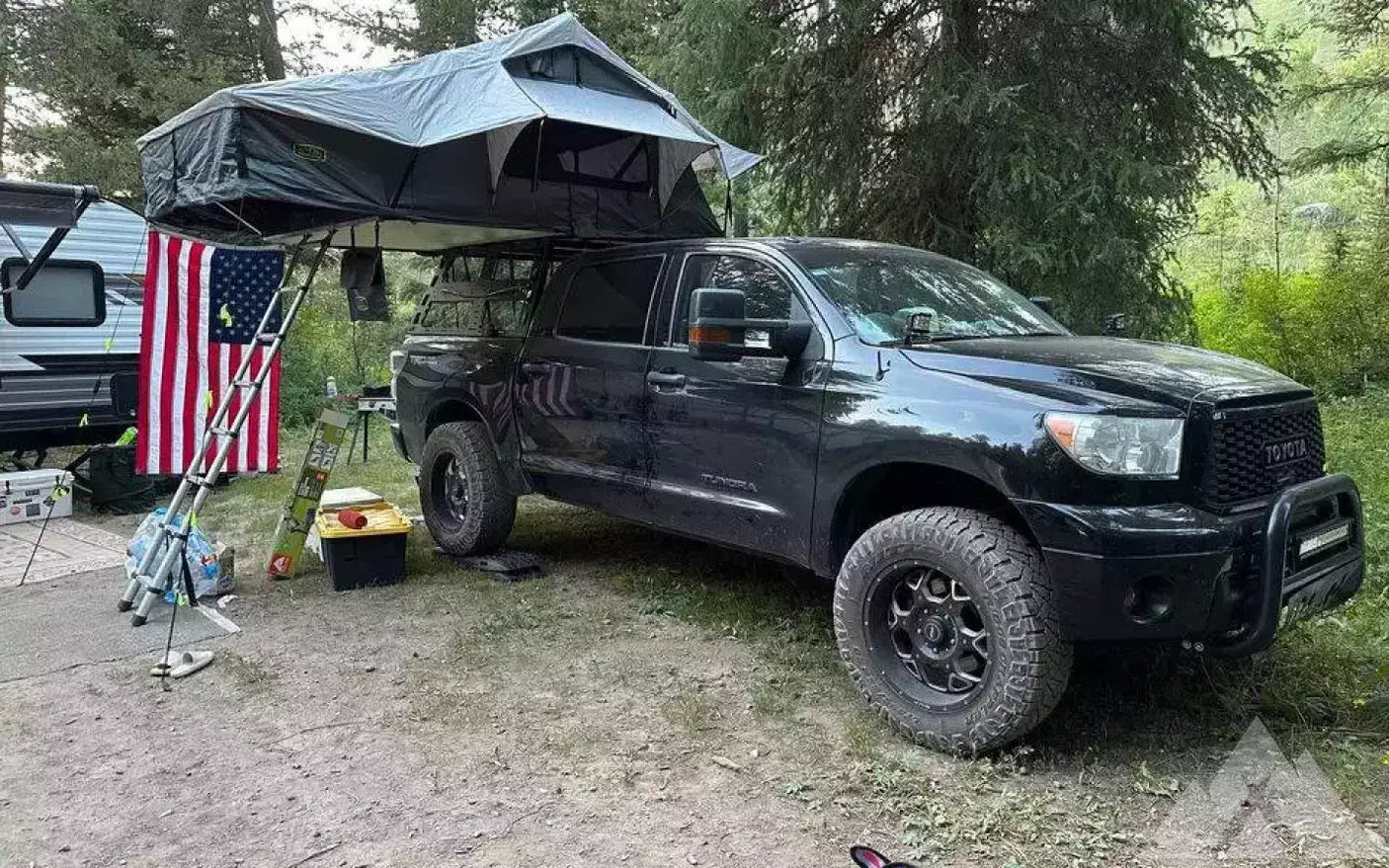 Smittybilt XL Overlander Gen2 Rooftop Tent — used rooftop tents for sale (photo 4)