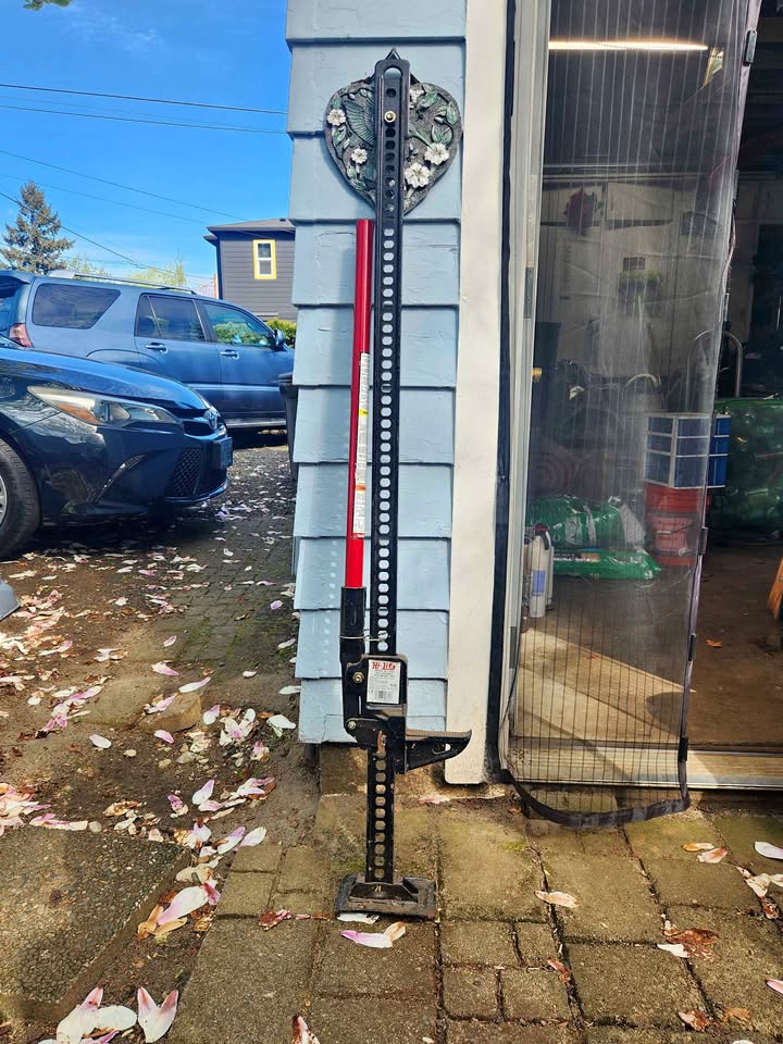 Hi Lift Jack in Portland, OR (photo 1) — photo 1
