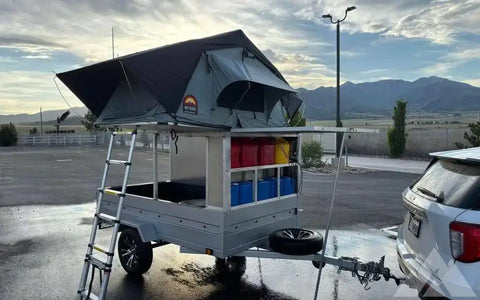 Solar power bug out trailer