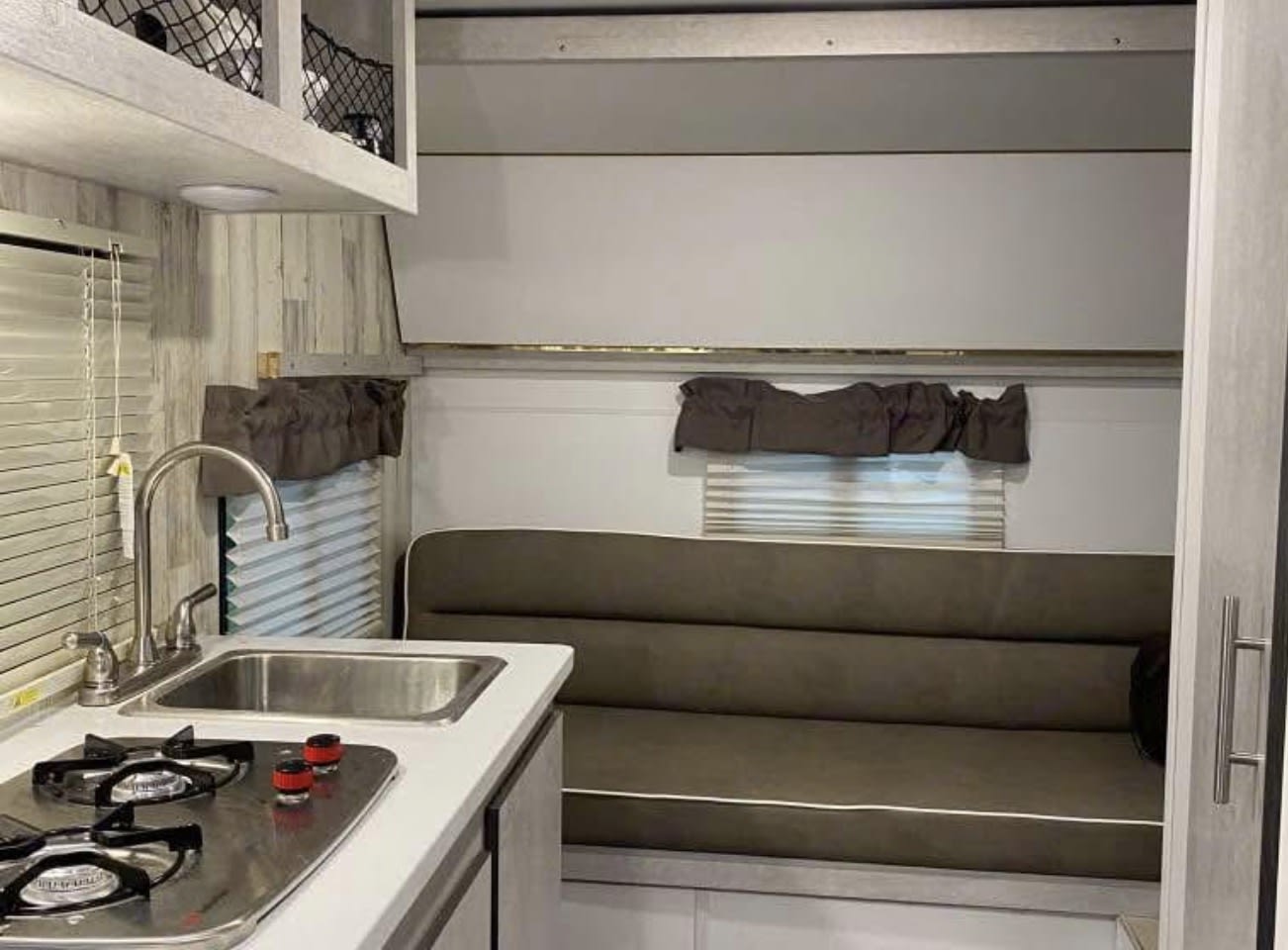 ideal for rv rental. Features outdoor graphics — photo 6