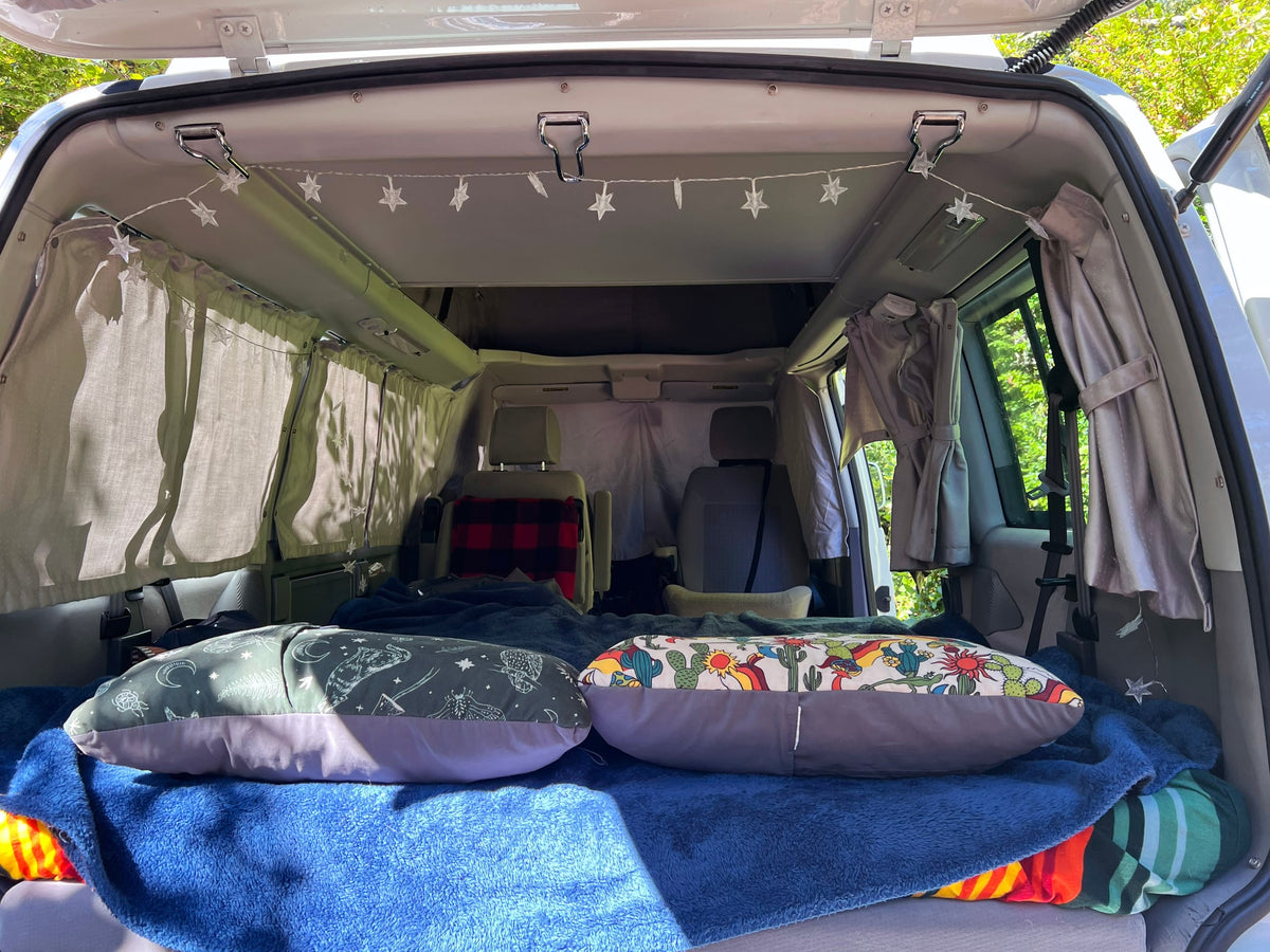 convertible rear seating for sleeping — photo 6