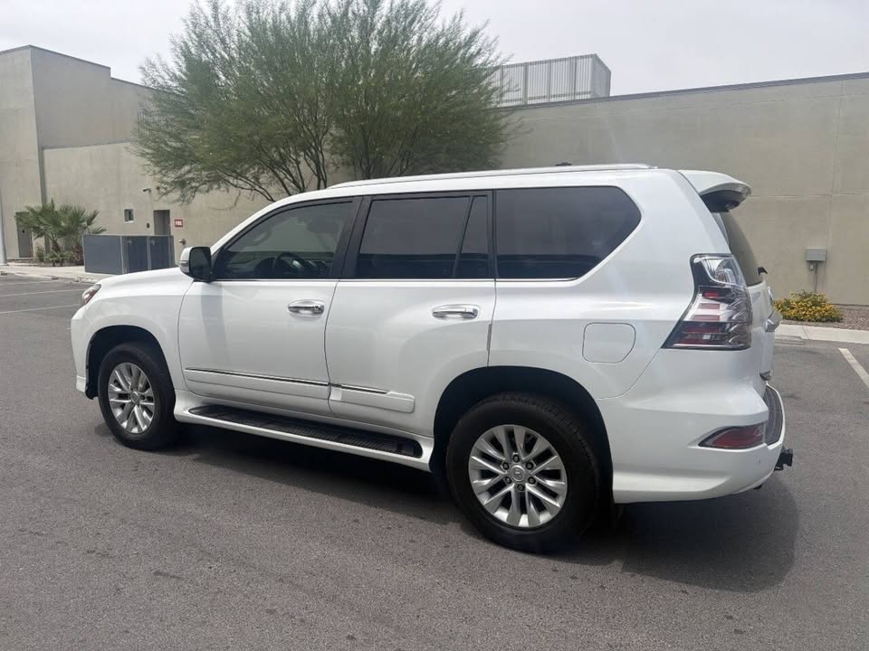 2017 Lexus GX 460 Base 4dr SUV in Tucson, AZ (photo 5) — photo 5