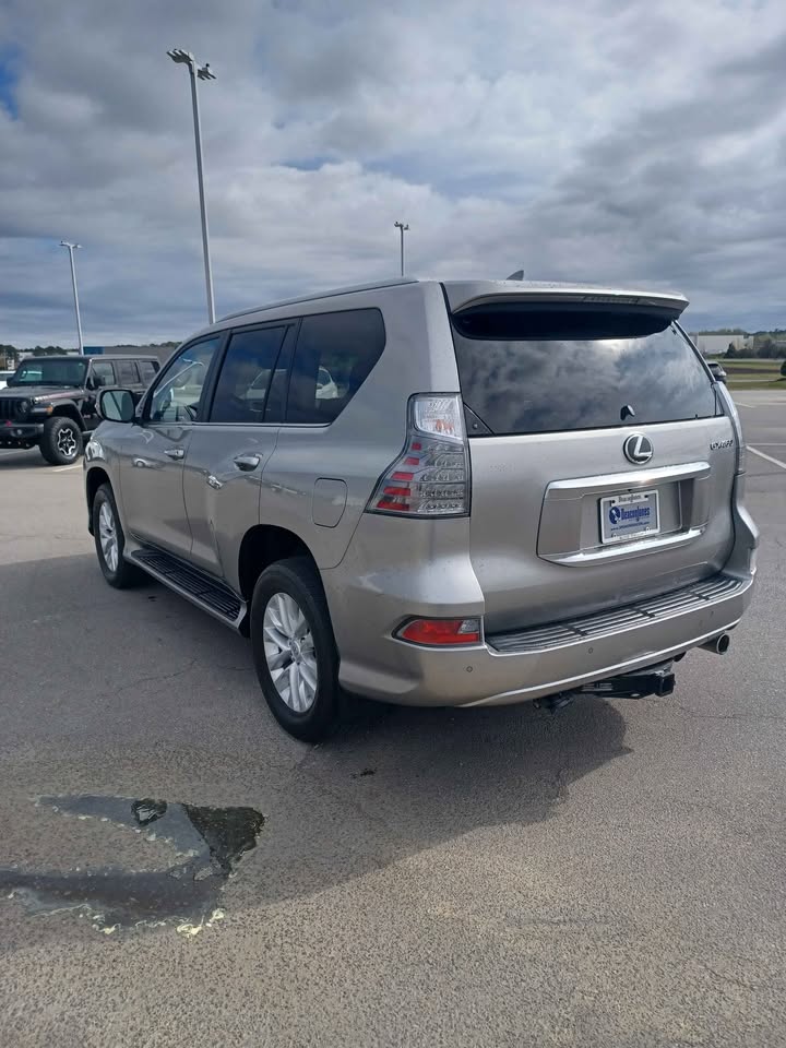 2021 Lexus GX GX 460 Luxury Sport Utility 4D in Goldsboro, NC (photo 7) — photo 7