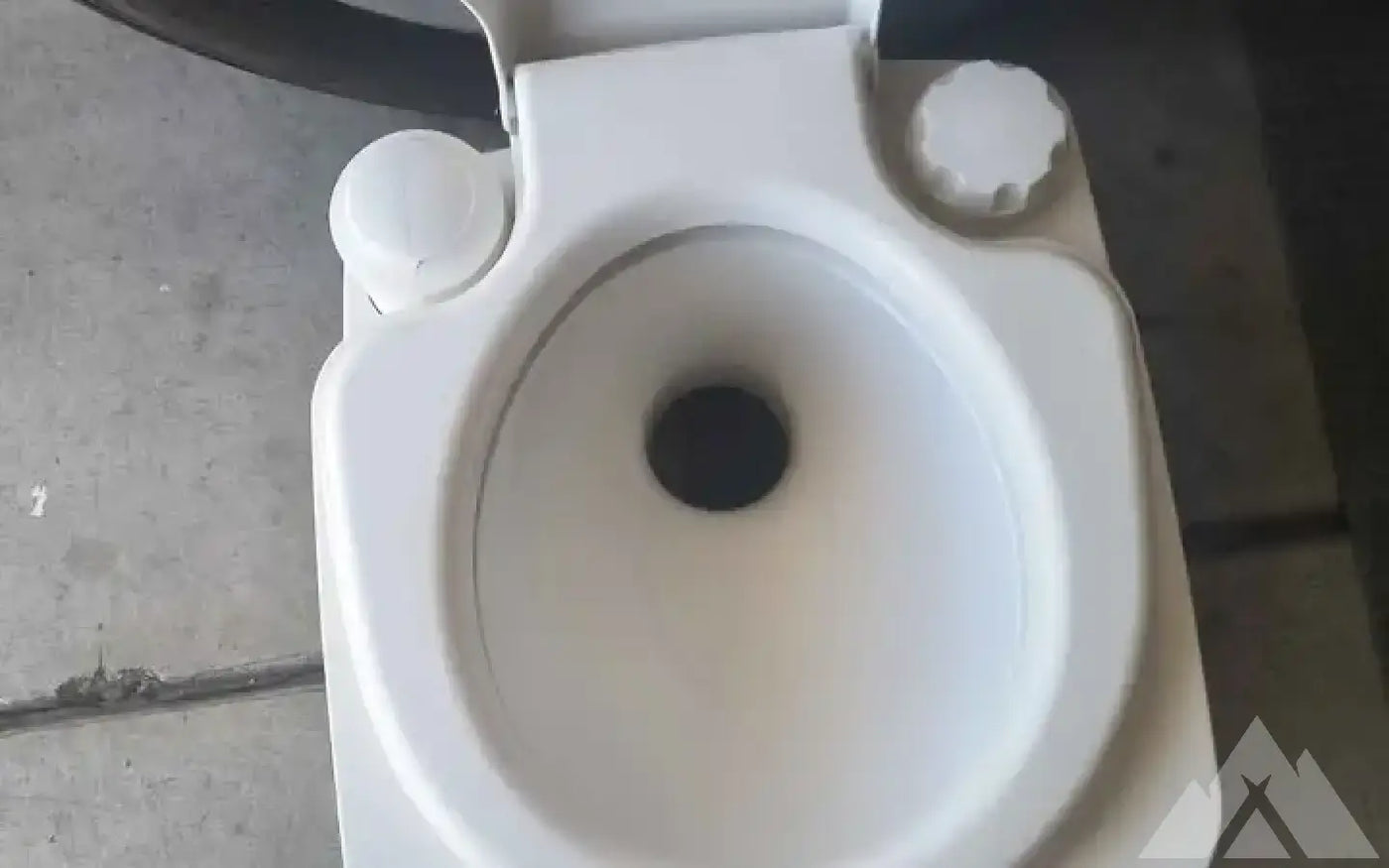 Thetford porta potti 135 camp toilet — used showers & toilets for sale (photo 4) — photo 4