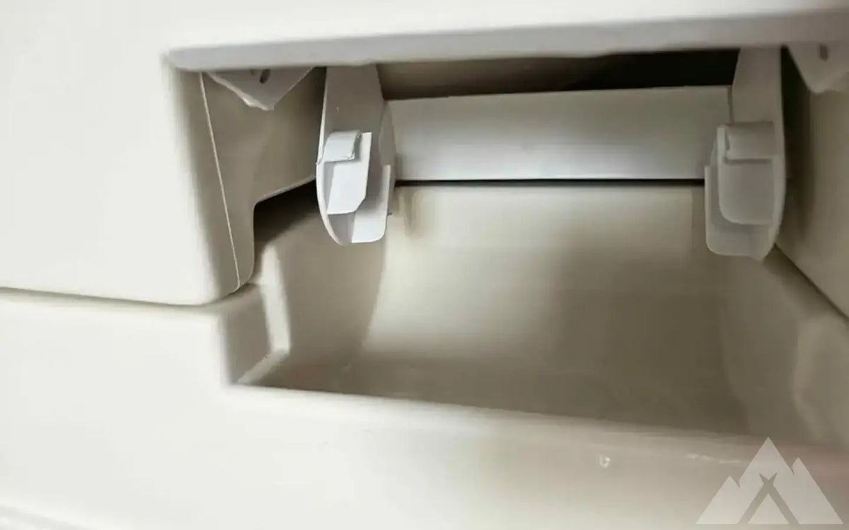 Thetford Porta potti 555 — used showers & toilets for sale (photo 3) — photo 3