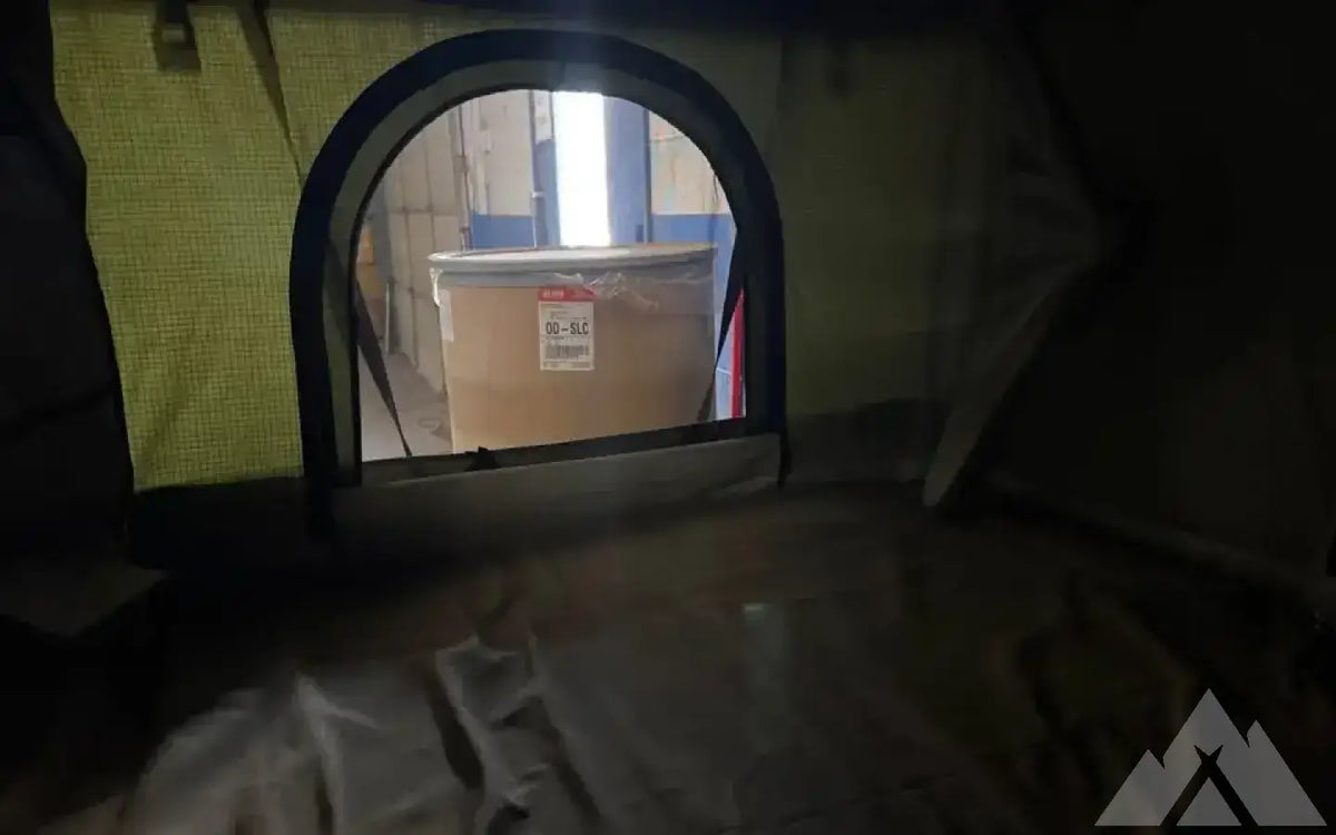 Thule Basin Roof top tent! BRAND NEW IN BOX! — new rooftop tents for sale (photo 4) — photo 4