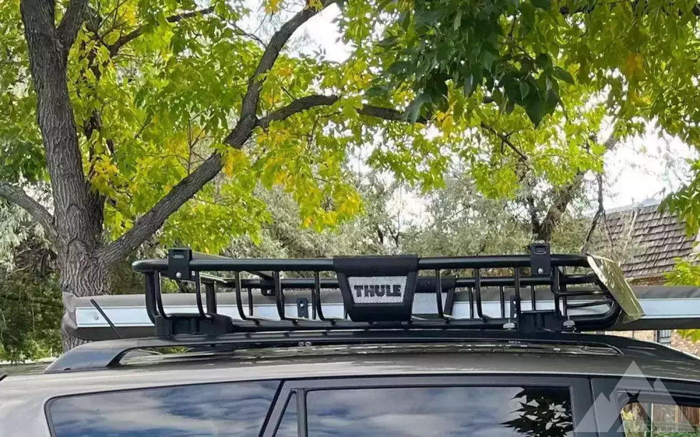 Thule M.O.A.B Roof Rack — used racks for sale — photo 1