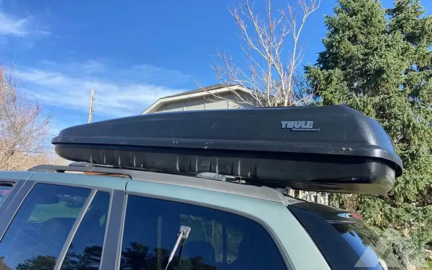 Thule mountaineer roof cargo box — used cases & cargo boxes for sale (photo 5)