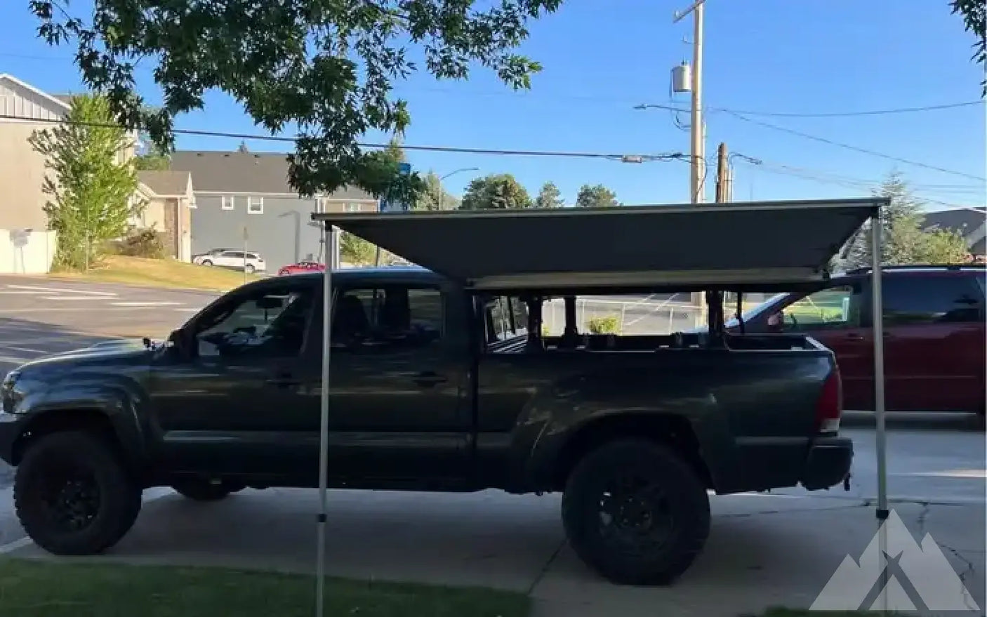 Thule Rooftop Tent + Thule Rack + Thule Awning — used rooftop tents for sale (photo 4)