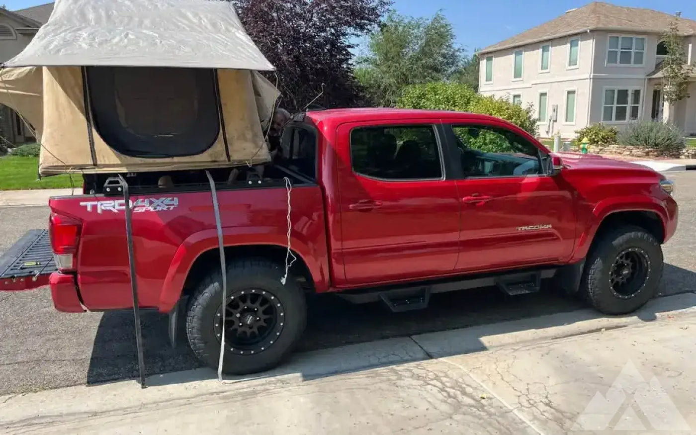 Thule RTT and Rci Bed Rack — used rooftop tents for sale (photo 9) — photo 9