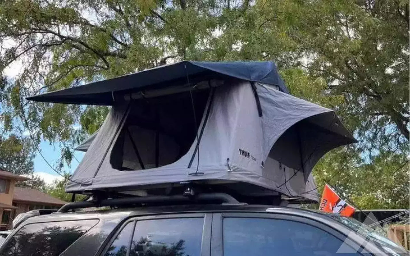Thule Tepui Explorer Kukenam Roof Top Tent RTT — used rooftop tents for sale (photo 2)