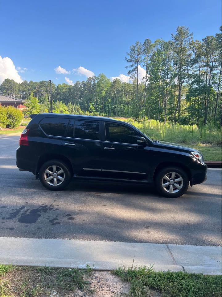 2011 Lexus GX · GX 460 Luxury Sport Utility 4D in Durham, NC (photo 6) — photo 6
