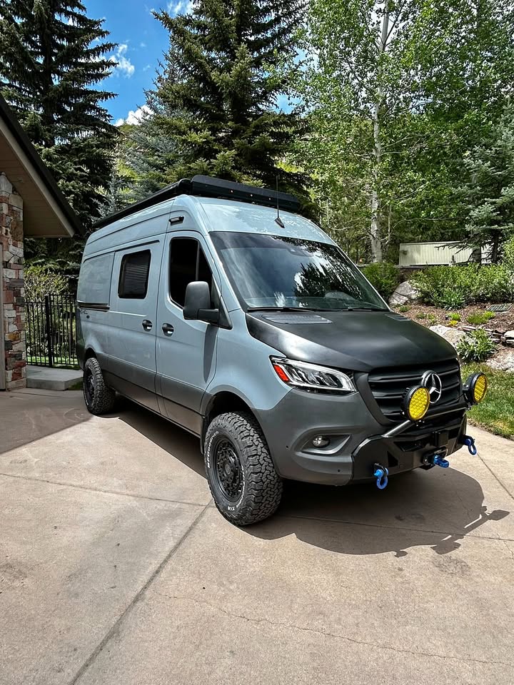 2023 Mercedes-Benz sprinter 4x4 2500 winnebago in Avon, CO (photo 1) — photo 1