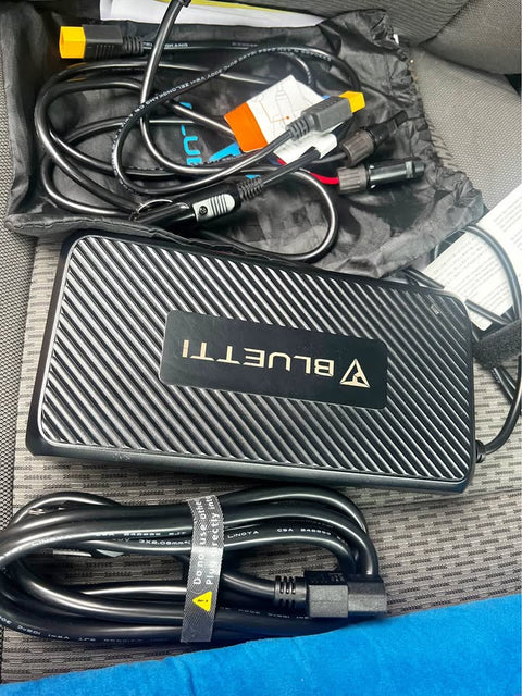 BLUETTI AC200 MAX Expandable Power Station AC200MAX