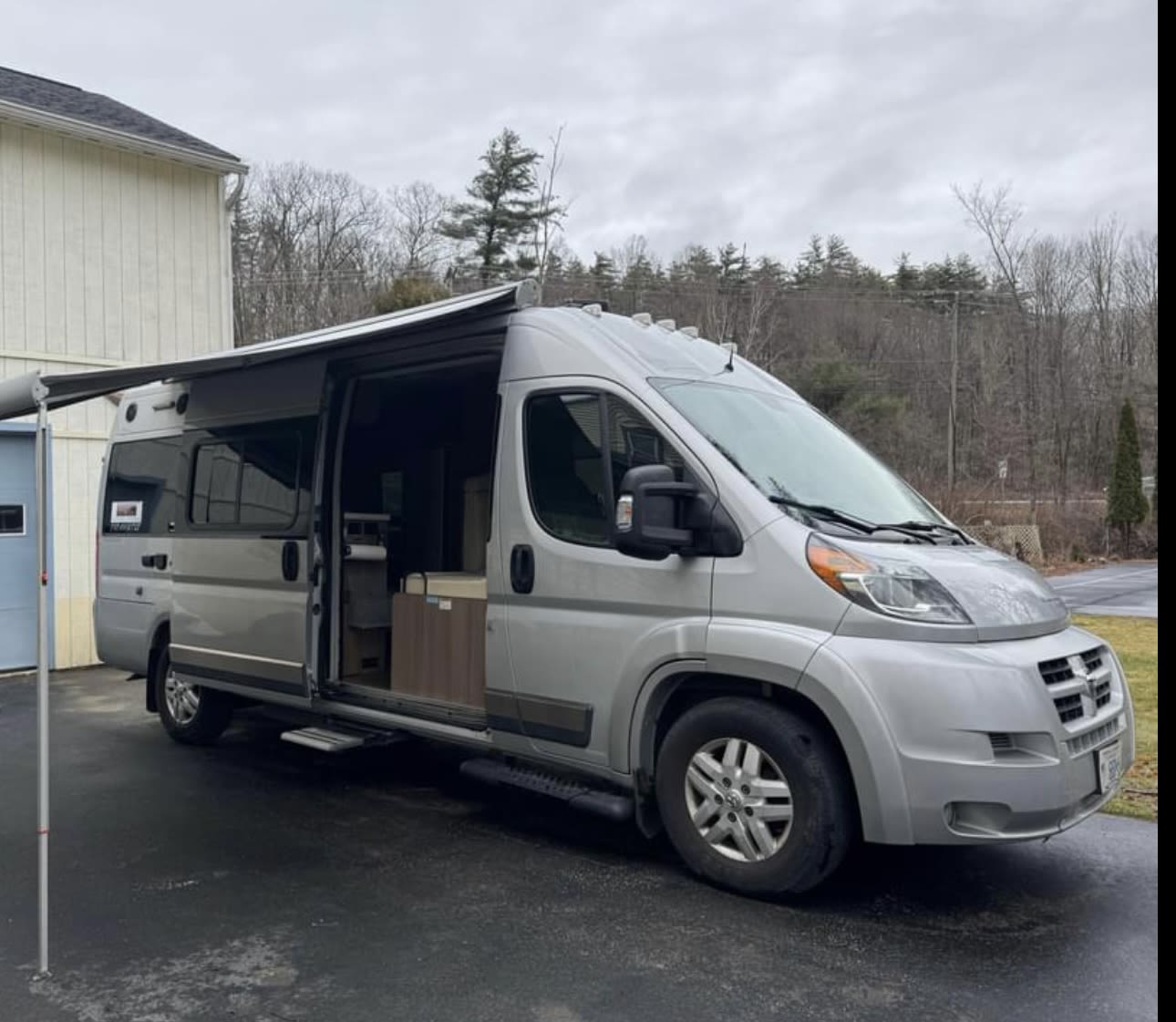 “Sunny” adventure van — photo 11