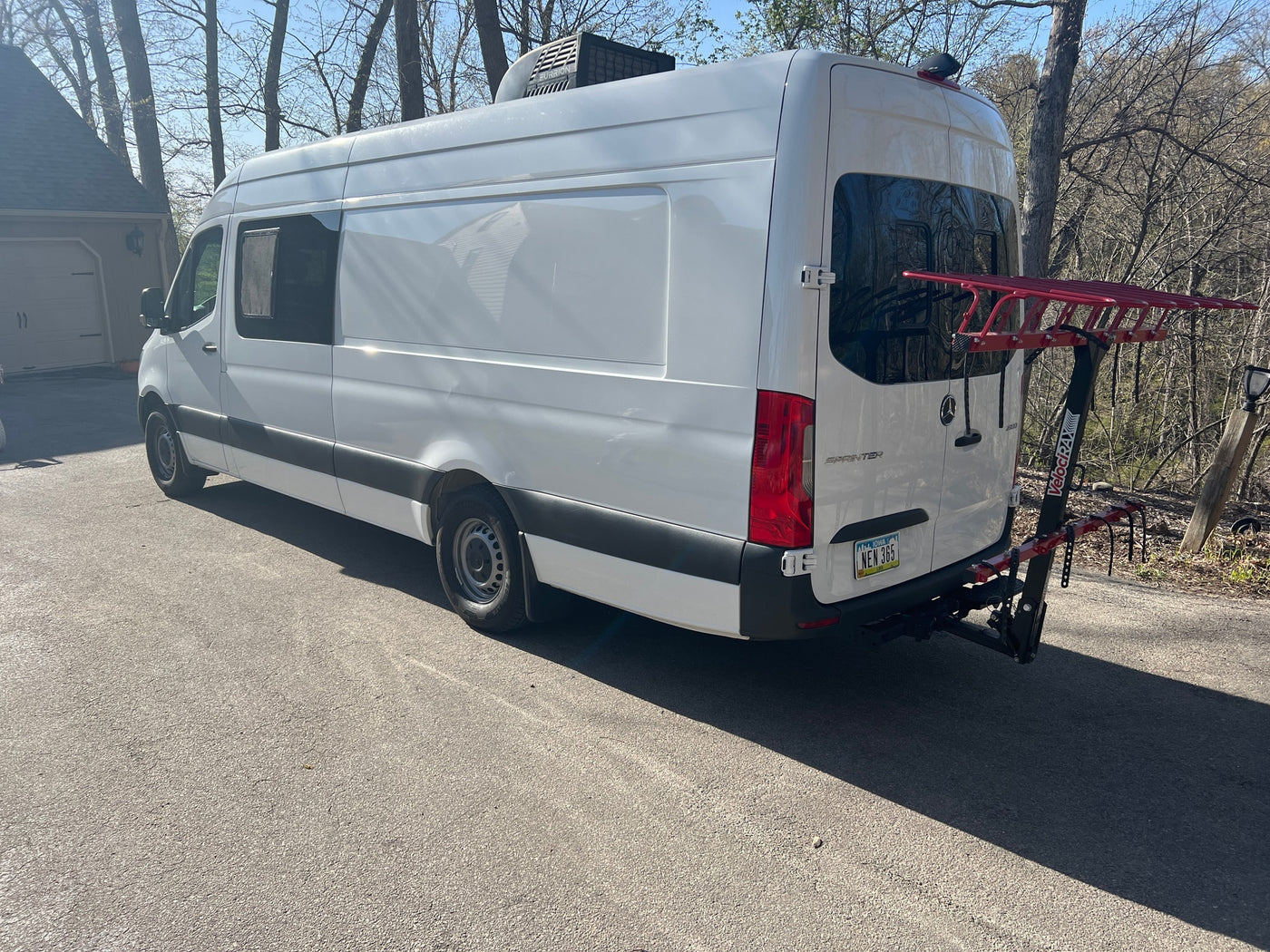 an ideal RV rental vehicle — photo 4