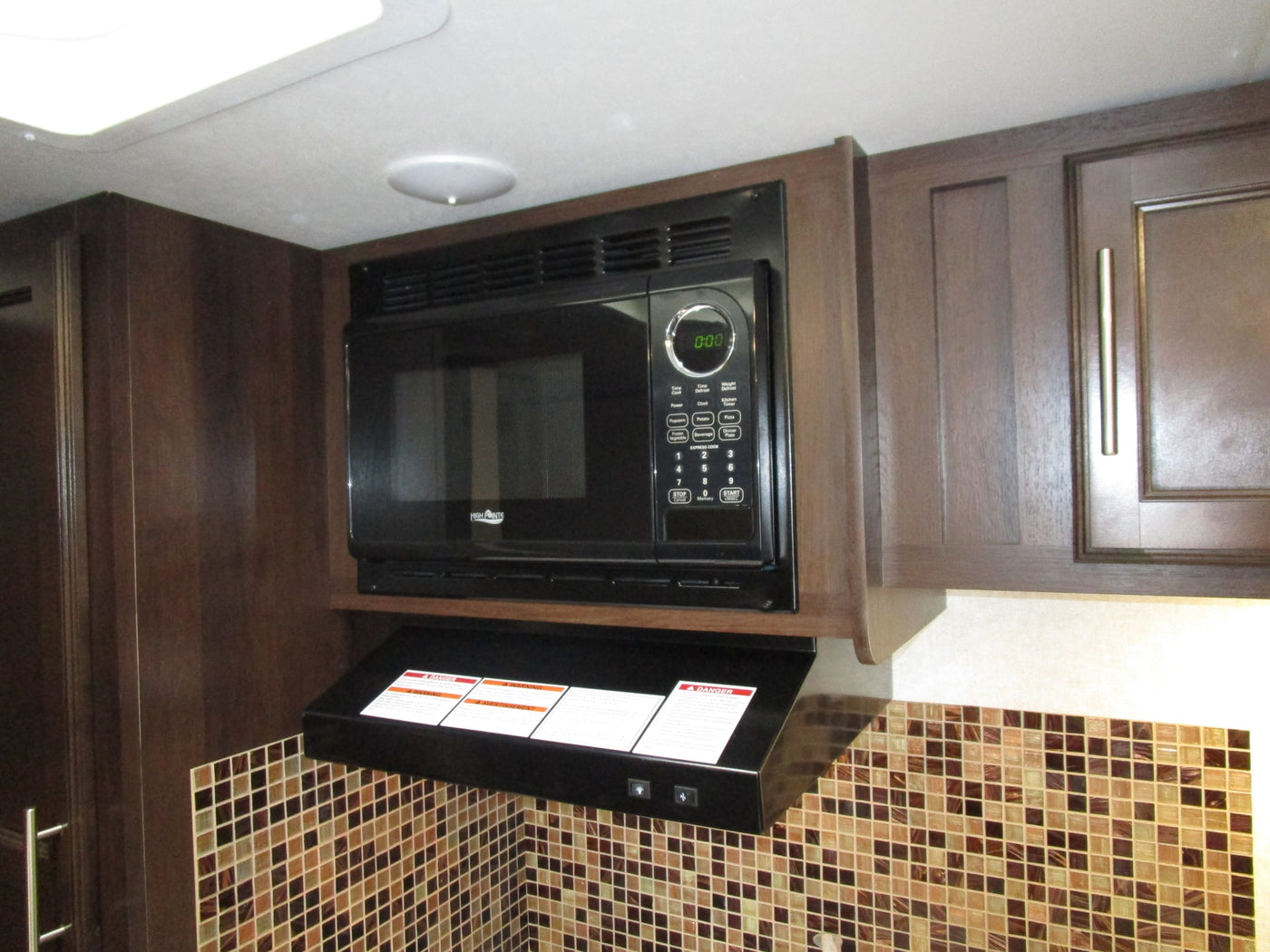 microwave — photo 8