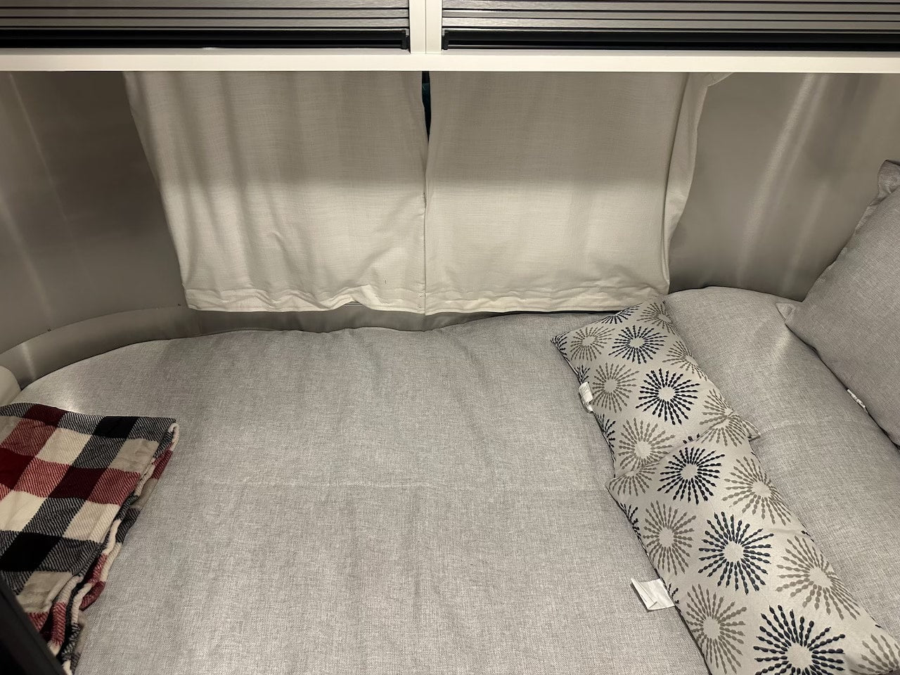 a white table — photo 6