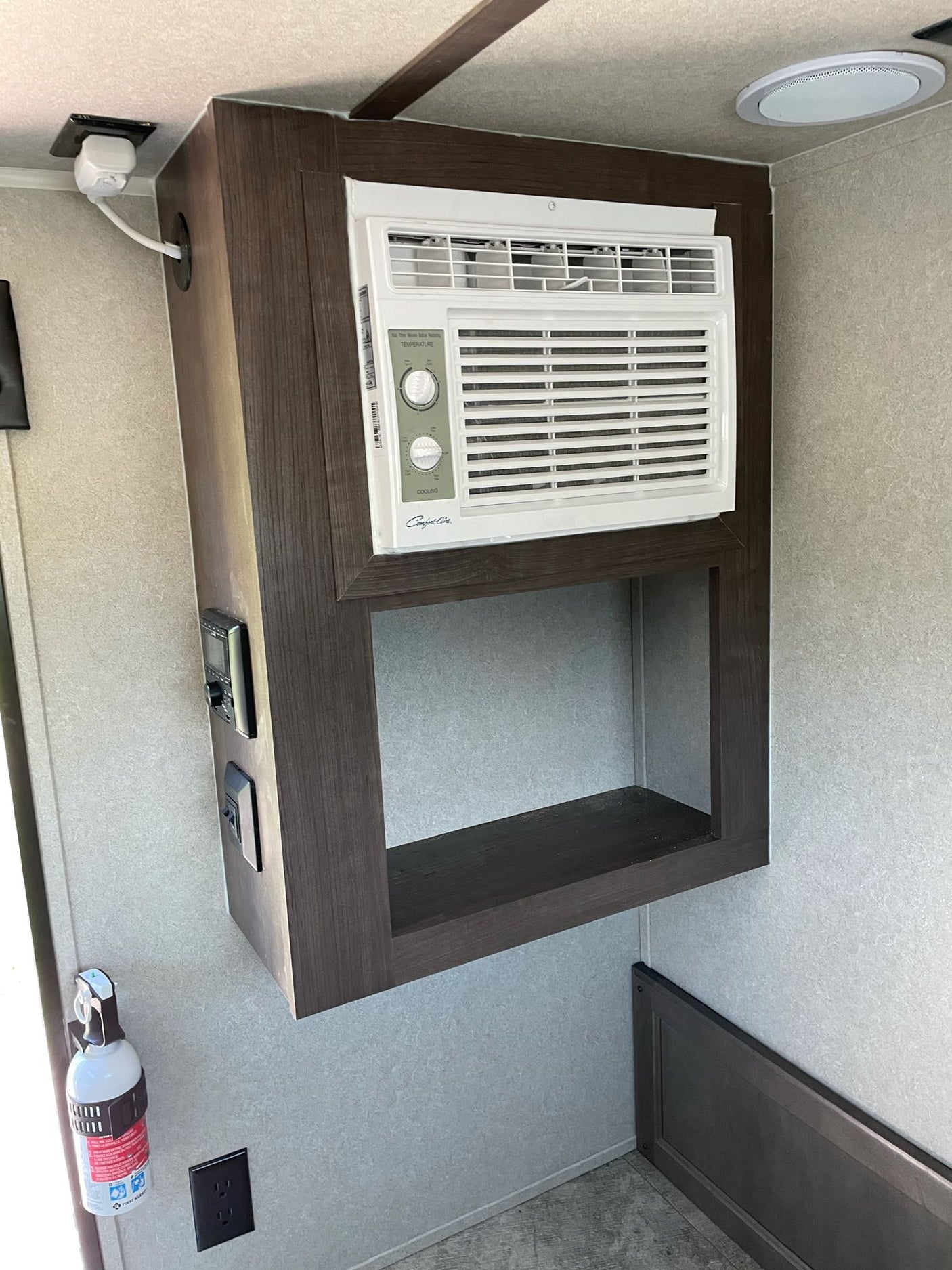 and diamond plate.|Side of an RV rental showing fresh water