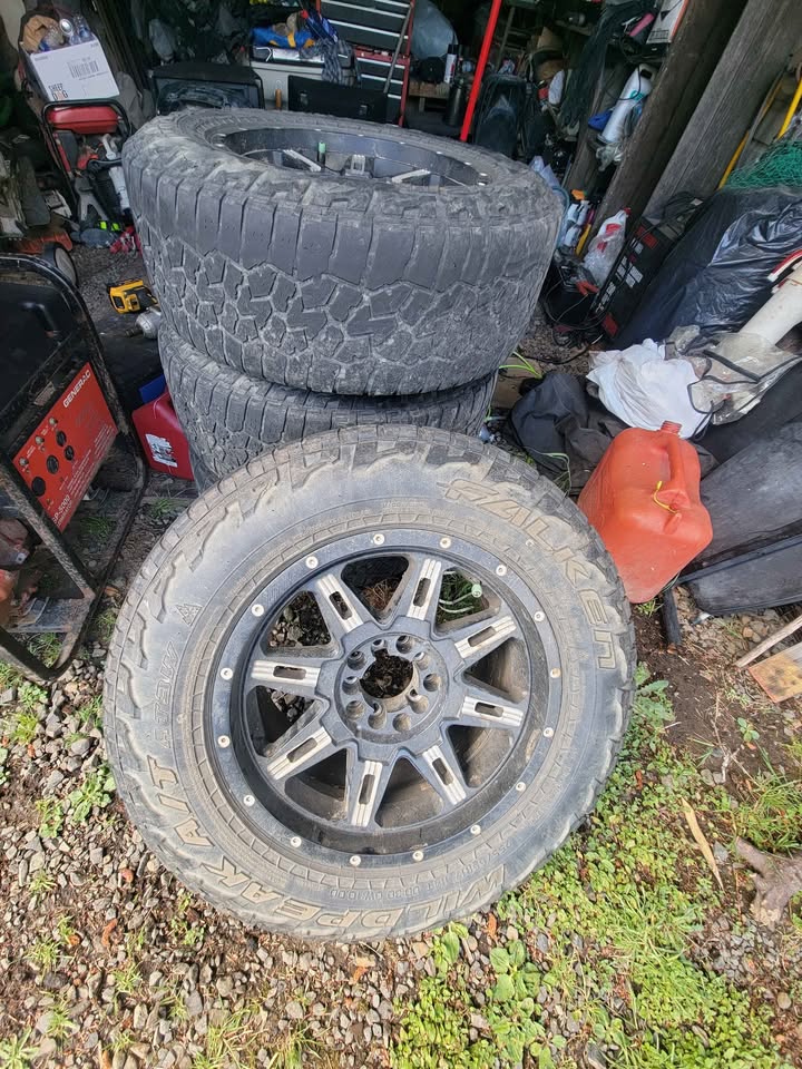 Falken Wildpeak 255/65R17 Tires with Rims in Sparks, NV (photo 3) — photo 3