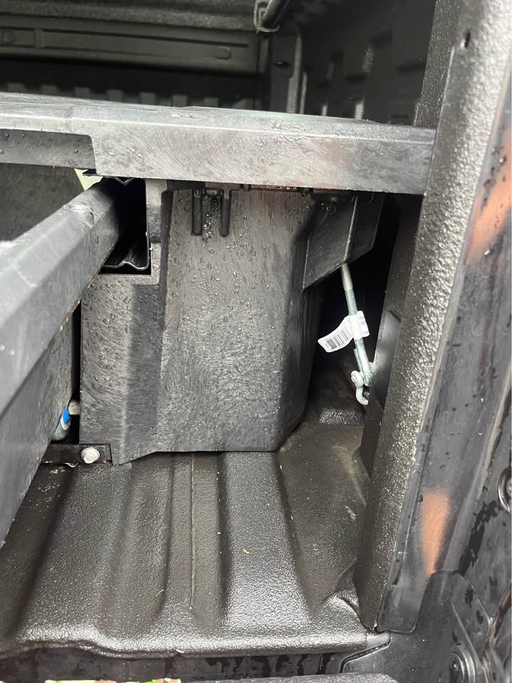 DECKED Truck Bed Drawer System Chevy 5’8 Bed — photo 5