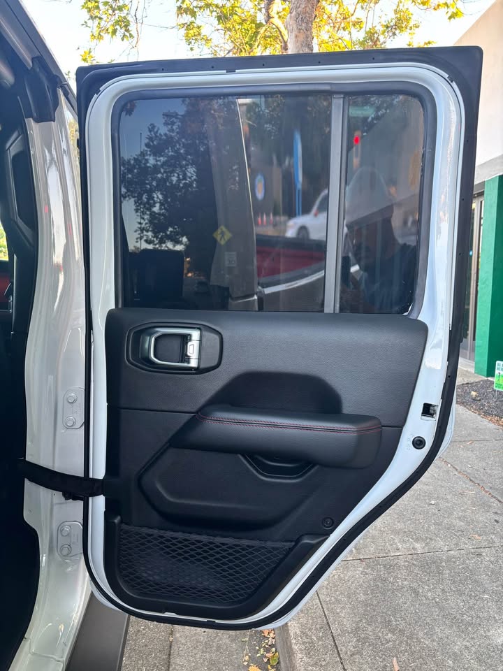 2020 Jeep Gladiator · Rubicon Pickup 4D 5 ft in Oakley, CA (photo 12) — photo 12